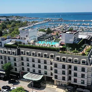 Wyndham Grand Kalamis Marina 5*, Istanbul Türkei